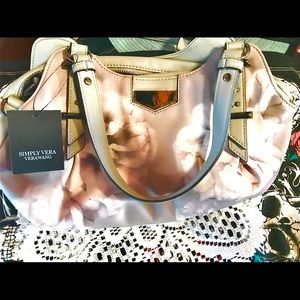 Gorgeous VERA WANG Brand New Floral Handbag